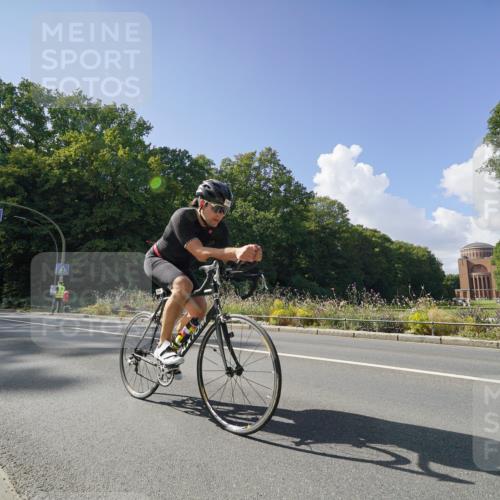 14.09.2025 - Stadtparktriathlon Michael Burmester http://msf.ph/oto/8895920 14.09.2025 13:24:52 Radfahren 1488, 1499, 1543, 1545, 1559, 1561, 1593, 1597 meine-sportfotos.de