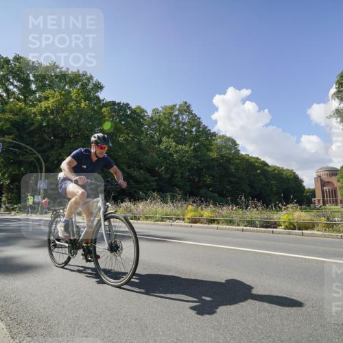 14.09.2025 - Stadtparktriathlon Michael Burmester http://msf.ph/oto/8895945 14.09.2025 13:25:38 Radfahren 1511, 1517, 1553 meine-sportfotos.de