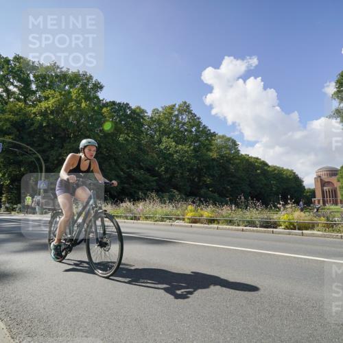14.09.2025 - Stadtparktriathlon Michael Burmester http://msf.ph/oto/8895985 14.09.2025 13:27:09 Radfahren 1453, 1480, 1489, 1501, 1519, 1527, 1537, 1549, 1571, 1573, 1582 meine-sportfotos.de