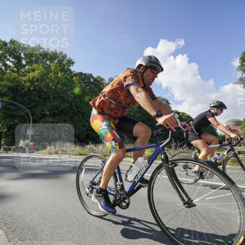 14.09.2025 - Stadtparktriathlon Michael Burmester http://msf.ph/oto/8895990 14.09.2025 13:27:13 Radfahren 1426, 1431, 1453, 1480, 1489, 1501, 1513, 1519, 1527, 1573, 1581, 1582 meine-sportfotos.de