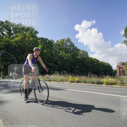 14.09.2025 - Stadtparktriathlon Michael Burmester http://msf.ph/oto/8895991 14.09.2025 13:27:14 Radfahren 1426, 1431, 1453, 1480, 1489, 1501, 1513, 1519, 1527, 1581, 1582 meine-sportfotos.de
