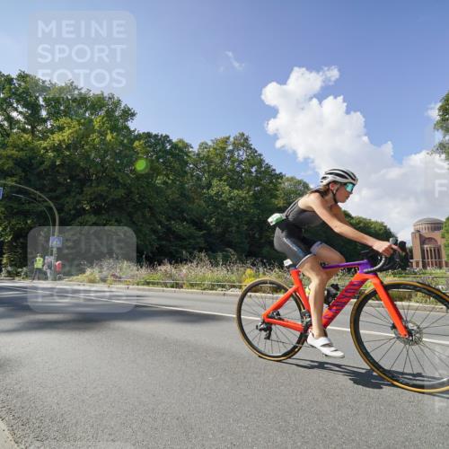 14.09.2025 - Stadtparktriathlon Michael Burmester http://msf.ph/oto/8895995 14.09.2025 13:27:21 Radfahren 1426, 1431, 1513, 1519, 1581, 1607 meine-sportfotos.de