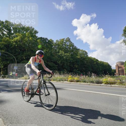 14.09.2025 - Stadtparktriathlon Michael Burmester http://msf.ph/oto/8896003 14.09.2025 13:27:50 Radfahren 1476, 1556, 1579, 1596, 1603, 1618 meine-sportfotos.de