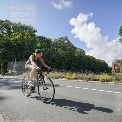14.09.2025 - Stadtparktriathlon Michael Burmester http://msf.ph/oto/8896007 14.09.2025 13:27:52 Radfahren 1476, 1556, 1579, 1596, 1603, 1618 meine-sportfotos.de