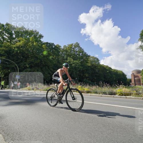14.09.2025 - Stadtparktriathlon Michael Burmester http://msf.ph/oto/8896024 14.09.2025 13:28:33 Radfahren 1450, 1547, 1580, 1594, 1601, 1617 meine-sportfotos.de