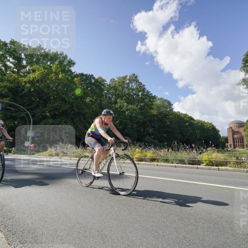 14.09.2025 - Stadtparktriathlon Michael Burmester http://msf.ph/oto/8896033 14.09.2025 13:29:01 Radfahren 1437, 1465, 1525, 1530, 1552, 1564, 1614 meine-sportfotos.de