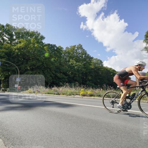 14.09.2025 - Stadtparktriathlon Michael Burmester http://msf.ph/oto/8896040 14.09.2025 13:29:12 Radfahren 1495, 1497, 1525 meine-sportfotos.de