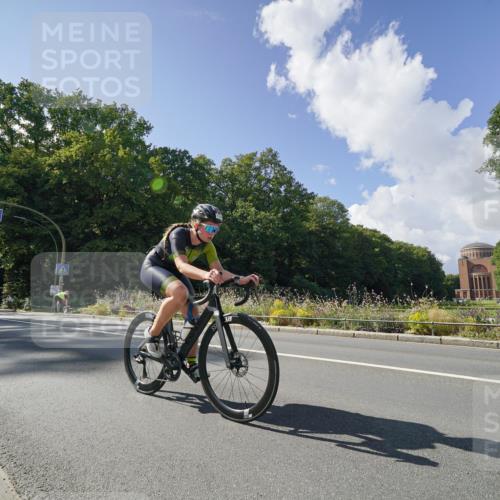 14.09.2025 - Stadtparktriathlon Michael Burmester http://msf.ph/oto/8896042 14.09.2025 13:29:27 Radfahren 1536, 1548, 1577, 1608 meine-sportfotos.de