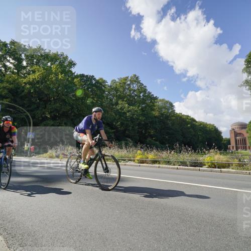14.09.2025 - Stadtparktriathlon Michael Burmester http://msf.ph/oto/8896046 14.09.2025 13:29:46 Radfahren 1434, 1435, 1483, 1528, 1610 meine-sportfotos.de