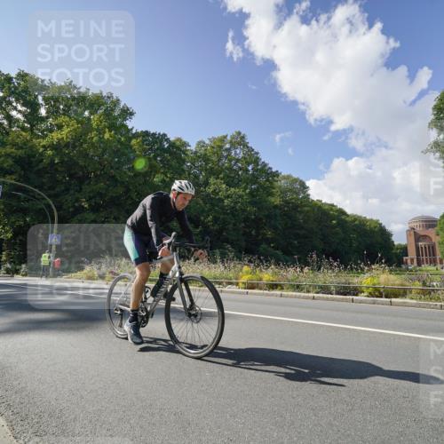 14.09.2025 - Stadtparktriathlon Michael Burmester http://msf.ph/oto/8896055 14.09.2025 13:30:04 Radfahren 1444, 1452, 1468, 1481 meine-sportfotos.de
