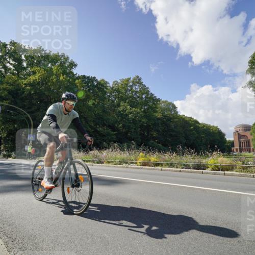 14.09.2025 - Stadtparktriathlon Michael Burmester http://msf.ph/oto/8896070 14.09.2025 13:30:59 Radfahren 1451, 1456, 1490, 1520, 1584, 1599 meine-sportfotos.de