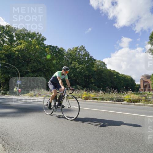 14.09.2025 - Stadtparktriathlon Michael Burmester http://msf.ph/oto/8896093 14.09.2025 13:32:00 Radfahren 1331, 1423, 1488, 1491, 1523, 1535, 1593 meine-sportfotos.de