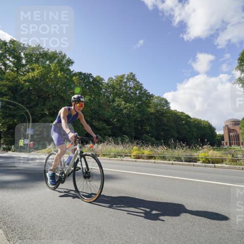 14.09.2025 - Stadtparktriathlon Michael Burmester http://msf.ph/oto/8896098 14.09.2025 13:32:13 Radfahren 1491, 1496, 1570, 1593, 1606 meine-sportfotos.de