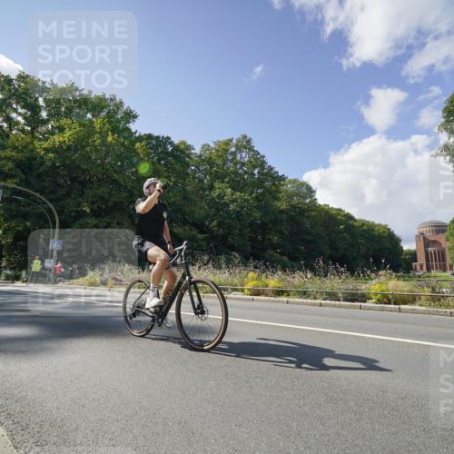 14.09.2025 - Stadtparktriathlon Michael Burmester http://msf.ph/oto/8896103 14.09.2025 13:32:25 Radfahren 1475, 1496, 1518, 1546, 1561 meine-sportfotos.de