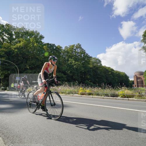 14.09.2025 - Stadtparktriathlon Michael Burmester http://msf.ph/oto/8896108 14.09.2025 13:32:46 Radfahren 1531, 1541, 1544, 1557, 1559, 1563 meine-sportfotos.de
