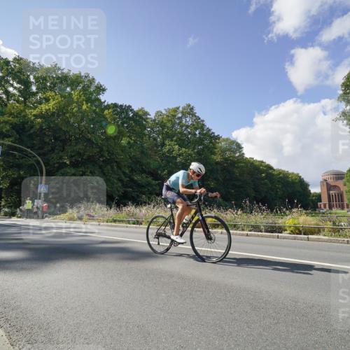 14.09.2025 - Stadtparktriathlon Michael Burmester http://msf.ph/oto/8896112 14.09.2025 13:32:49 Radfahren 1531, 1541, 1544, 1557, 1559, 1563, 1615 meine-sportfotos.de