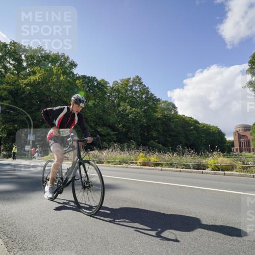 14.09.2025 - Stadtparktriathlon Michael Burmester http://msf.ph/oto/8896129 14.09.2025 13:33:40 Radfahren 1462, 1609 meine-sportfotos.de