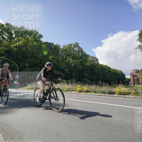 14.09.2025 - Stadtparktriathlon Michael Burmester http://msf.ph/oto/8896142 14.09.2025 13:34:28 Radfahren 1427, 1442, 1454, 1467, 1474, 1507, 1515, 1537 meine-sportfotos.de
