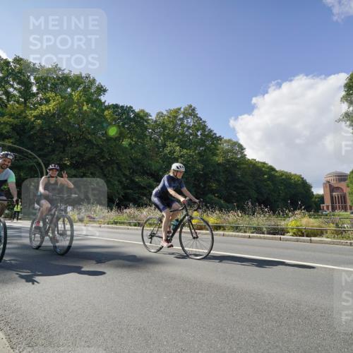 14.09.2025 - Stadtparktriathlon Michael Burmester http://msf.ph/oto/8896147 14.09.2025 13:34:34 Radfahren 1442, 1454, 1467, 1498, 1507, 1515, 1553, 1583, 1591 meine-sportfotos.de