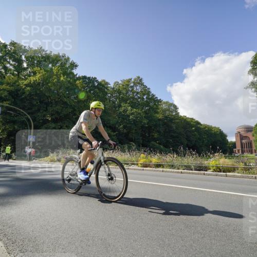 14.09.2025 - Stadtparktriathlon Michael Burmester http://msf.ph/oto/8896153 14.09.2025 13:34:43 Radfahren 1498, 1538, 1553, 1556, 1583, 1591 meine-sportfotos.de
