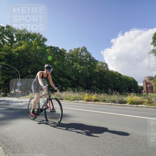 14.09.2025 - Stadtparktriathlon Michael Burmester http://msf.ph/oto/8896156 14.09.2025 13:35:04 Radfahren 1436, 1493, 1534 meine-sportfotos.de