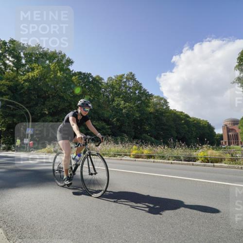 14.09.2025 - Stadtparktriathlon Michael Burmester http://msf.ph/oto/8896160 14.09.2025 13:35:25 Radfahren 1447, 1489, 1527, 1587 meine-sportfotos.de