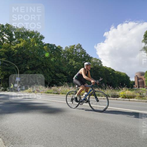 14.09.2025 - Stadtparktriathlon Michael Burmester http://msf.ph/oto/8896166 14.09.2025 13:35:36 Radfahren 1429, 1431, 1448, 1480, 1489, 1501, 1519, 1589 meine-sportfotos.de