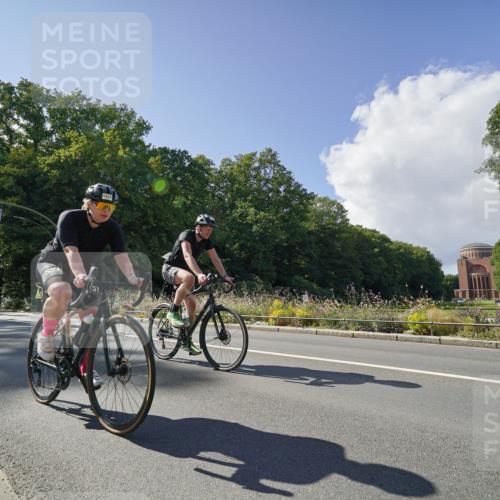14.09.2025 - Stadtparktriathlon Michael Burmester http://msf.ph/oto/8896171 14.09.2025 13:35:43 Radfahren 1429, 1431, 1448, 1453, 1473, 1501, 1589 meine-sportfotos.de