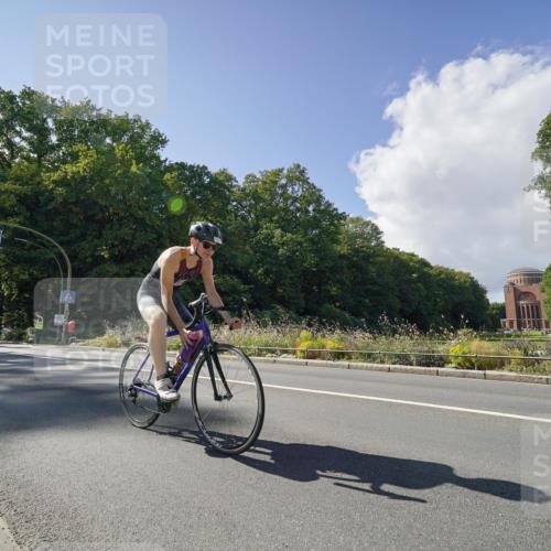 14.09.2025 - Stadtparktriathlon Michael Burmester http://msf.ph/oto/8896176 14.09.2025 13:36:11 Radfahren 1547, 1552 meine-sportfotos.de