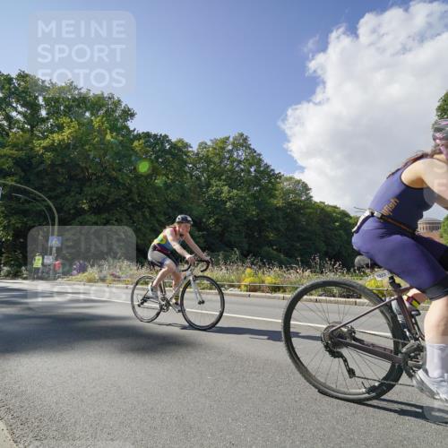14.09.2025 - Stadtparktriathlon Michael Burmester http://msf.ph/oto/8896187 14.09.2025 13:36:55 Radfahren 1323, 1530, 1548, 1582 meine-sportfotos.de