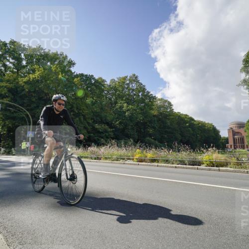14.09.2025 - Stadtparktriathlon Michael Burmester http://msf.ph/oto/8896205 14.09.2025 13:38:38 Radfahren 1497, 1505, 1608 meine-sportfotos.de