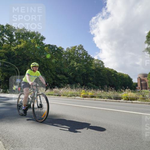 14.09.2025 - Stadtparktriathlon Michael Burmester http://msf.ph/oto/8896207 14.09.2025 13:38:40 Radfahren 1497, 1505, 1608 meine-sportfotos.de