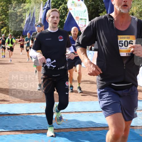 14.09.2025 - Airport Race Strokosch-Dieckow http://msf.ph/oto/8896227 14.09.2025 12:17:17 Ziel 216, 312, 318, 353, 809, 1506, 1673, 1749, 1911, 2082, 5196, 5442, 5532 meine-sportfotos.de