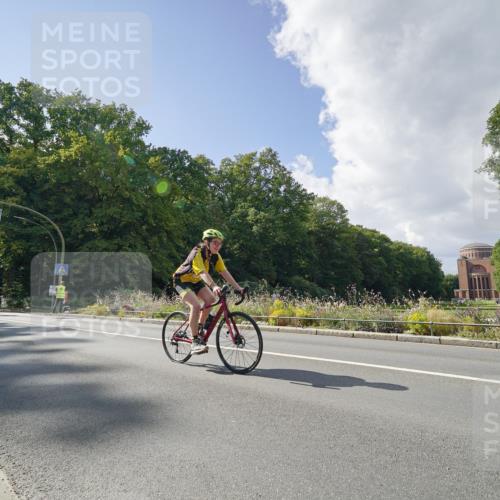 14.09.2025 - Stadtparktriathlon Michael Burmester http://msf.ph/oto/8896240 14.09.2025 13:41:27 Radfahren 1531, 1535, 1538 meine-sportfotos.de