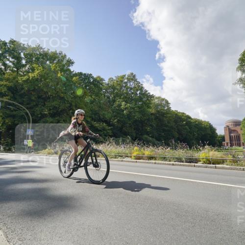 14.09.2025 - Stadtparktriathlon Michael Burmester http://msf.ph/oto/8896242 14.09.2025 13:41:36 Radfahren 1422, 1538, 1558 meine-sportfotos.de