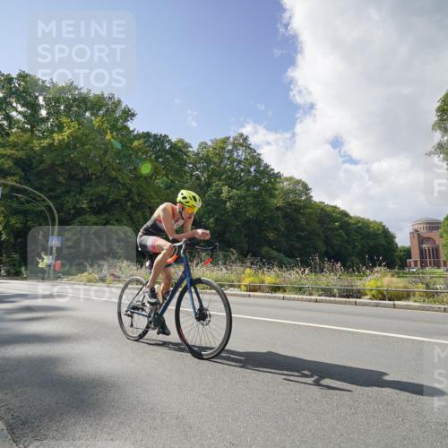 14.09.2025 - Stadtparktriathlon Michael Burmester http://msf.ph/oto/8896255 14.09.2025 13:43:33 Radfahren 1455, 1552 meine-sportfotos.de