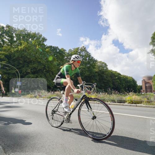14.09.2025 - Stadtparktriathlon Michael Burmester http://msf.ph/oto/8896268 14.09.2025 13:44:33 Radfahren 1630, 1637, 1638, 1639, 1646, 1647, 1661, 1673, 1677 meine-sportfotos.de
