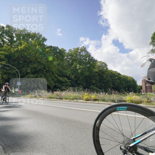 14.09.2025 - Stadtparktriathlon Michael Burmester http://msf.ph/oto/8896270 14.09.2025 13:44:34 Radfahren 1630, 1637, 1638, 1639, 1646, 1647, 1661, 1673, 1677 meine-sportfotos.de