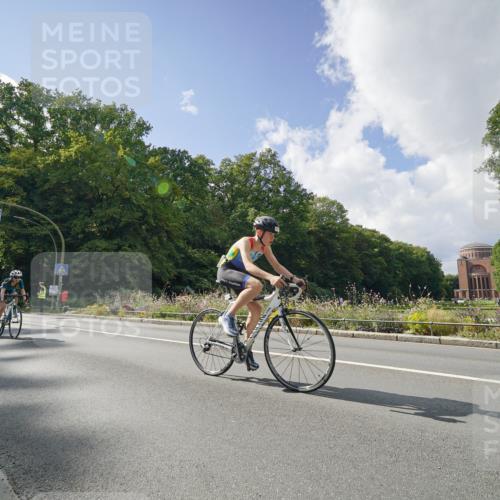 14.09.2025 - Stadtparktriathlon Michael Burmester http://msf.ph/oto/8896275 14.09.2025 13:44:38 Radfahren 1630, 1637, 1638, 1639, 1646, 1647, 1661, 1673, 1677, 1678 meine-sportfotos.de