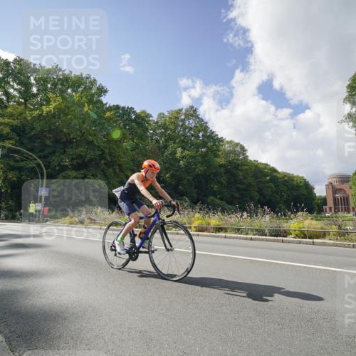 14.09.2025 - Stadtparktriathlon Michael Burmester http://msf.ph/oto/8896287 14.09.2025 13:45:00 Radfahren 1627, 1631, 1644, 1648, 1662, 1663, 1671, 1679, 1691 meine-sportfotos.de