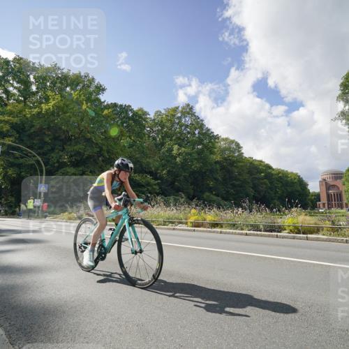 14.09.2025 - Stadtparktriathlon Michael Burmester http://msf.ph/oto/8896289 14.09.2025 13:45:02 Radfahren 1631, 1644, 1648, 1663, 1671, 1679, 1691 meine-sportfotos.de