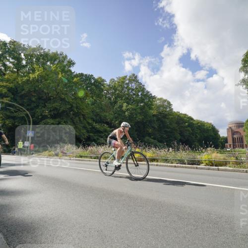 14.09.2025 - Stadtparktriathlon Michael Burmester http://msf.ph/oto/8896294 14.09.2025 13:45:12 Radfahren 1623, 1640, 1649, 1653, 1686 meine-sportfotos.de
