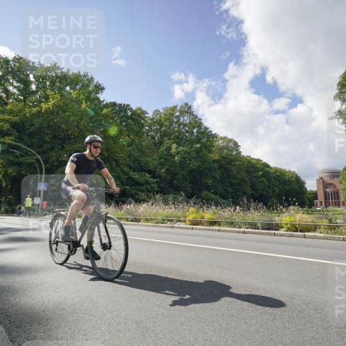 14.09.2025 - Stadtparktriathlon Michael Burmester http://msf.ph/oto/8896296 14.09.2025 13:45:13 Radfahren 1623, 1640, 1649, 1653, 1686 meine-sportfotos.de