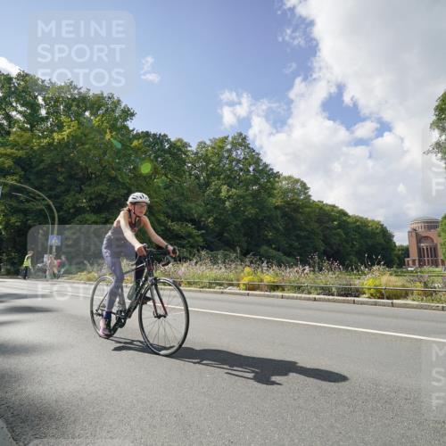 14.09.2025 - Stadtparktriathlon Michael Burmester http://msf.ph/oto/8896300 14.09.2025 13:45:19 Radfahren 1623, 1634, 1643, 1645, 1649, 1653, 1686 meine-sportfotos.de