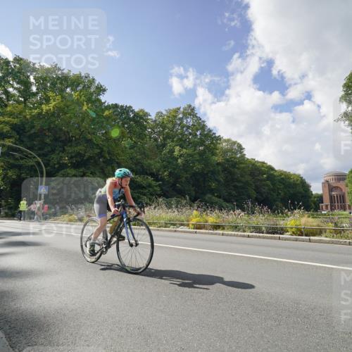 14.09.2025 - Stadtparktriathlon Michael Burmester http://msf.ph/oto/8896308 14.09.2025 13:45:35 Radfahren 1622, 1624, 1625, 1628, 1632, 1641, 1665, 1680, 1683, 1688 meine-sportfotos.de