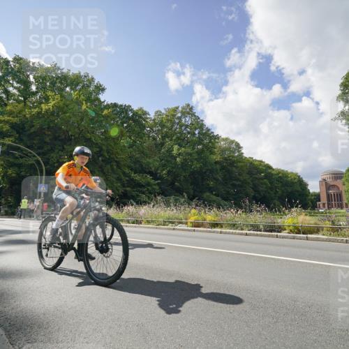 14.09.2025 - Stadtparktriathlon Michael Burmester http://msf.ph/oto/8896313 14.09.2025 13:45:45 Radfahren 1622, 1624, 1628, 1665, 1675, 1676, 1683, 1689 meine-sportfotos.de