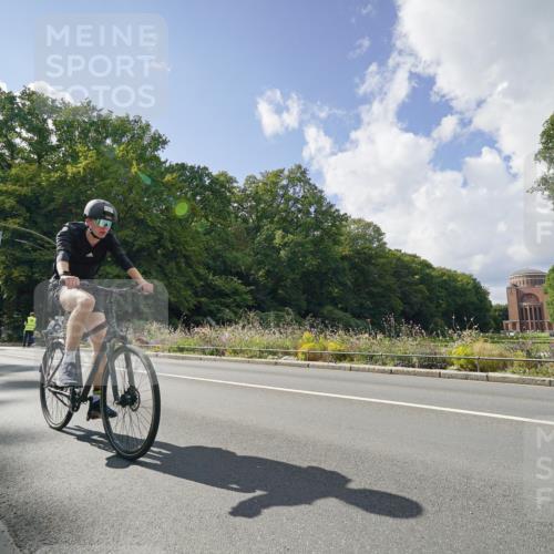 14.09.2025 - Stadtparktriathlon Michael Burmester http://msf.ph/oto/8896319 14.09.2025 13:46:01 Radfahren 1549, 1572, 1635, 1654, 1660, 1674 meine-sportfotos.de