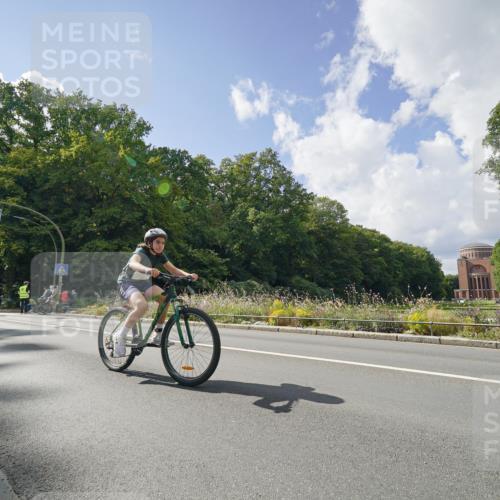 14.09.2025 - Stadtparktriathlon Michael Burmester http://msf.ph/oto/8896321 14.09.2025 13:46:04 Radfahren 1549, 1635, 1654, 1660, 1674 meine-sportfotos.de