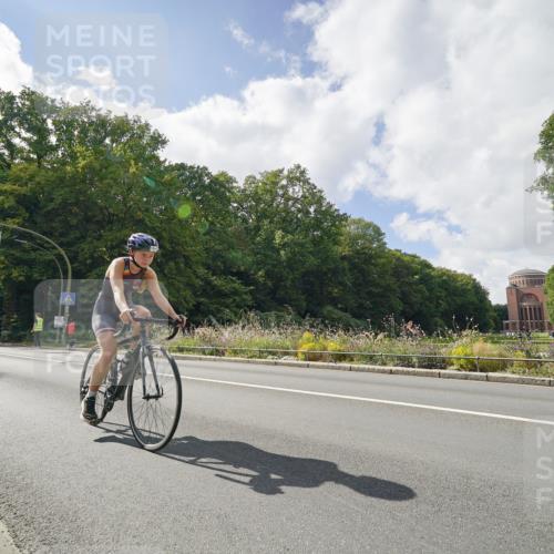 14.09.2025 - Stadtparktriathlon Michael Burmester http://msf.ph/oto/8896376 14.09.2025 13:53:26 Radfahren 1475, 1631, 1634, 1640, 1643, 1648, 1649, 1653, 1686 meine-sportfotos.de