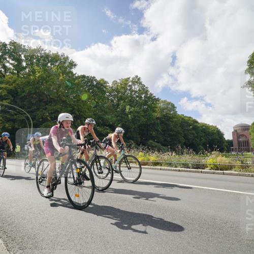14.09.2025 - Stadtparktriathlon Michael Burmester http://msf.ph/oto/8896377 14.09.2025 13:53:28 Radfahren 1475, 1631, 1634, 1640, 1643, 1648, 1649, 1653, 1686 meine-sportfotos.de